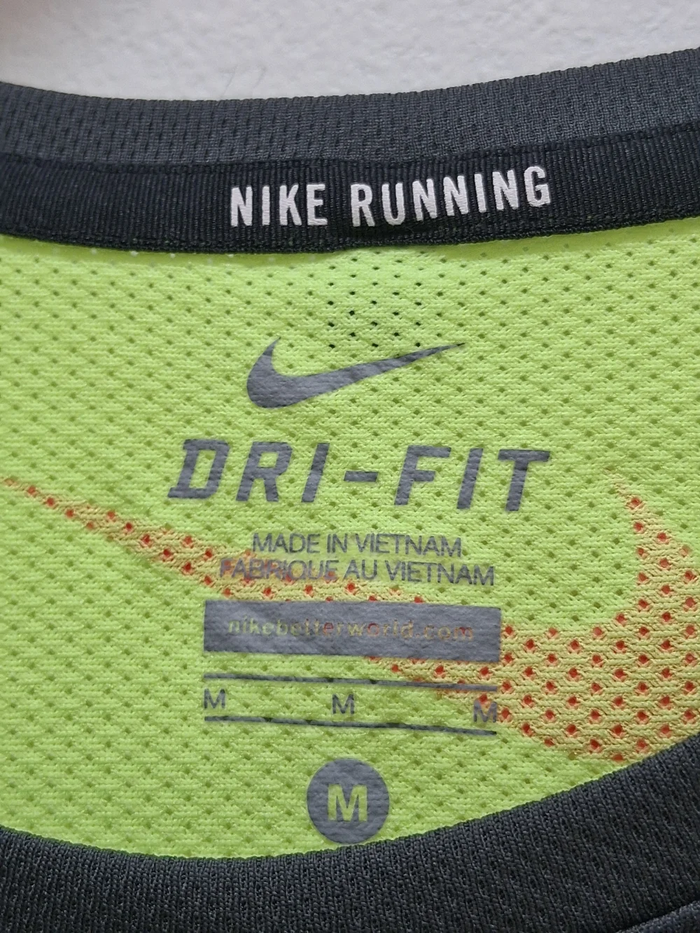 Nike Dri-FIT Running Long Sleeve Tee Olive Green, Neon  Size Medium